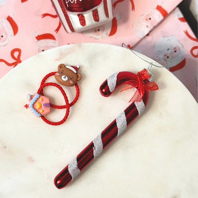 gumeczki miś i domek.png